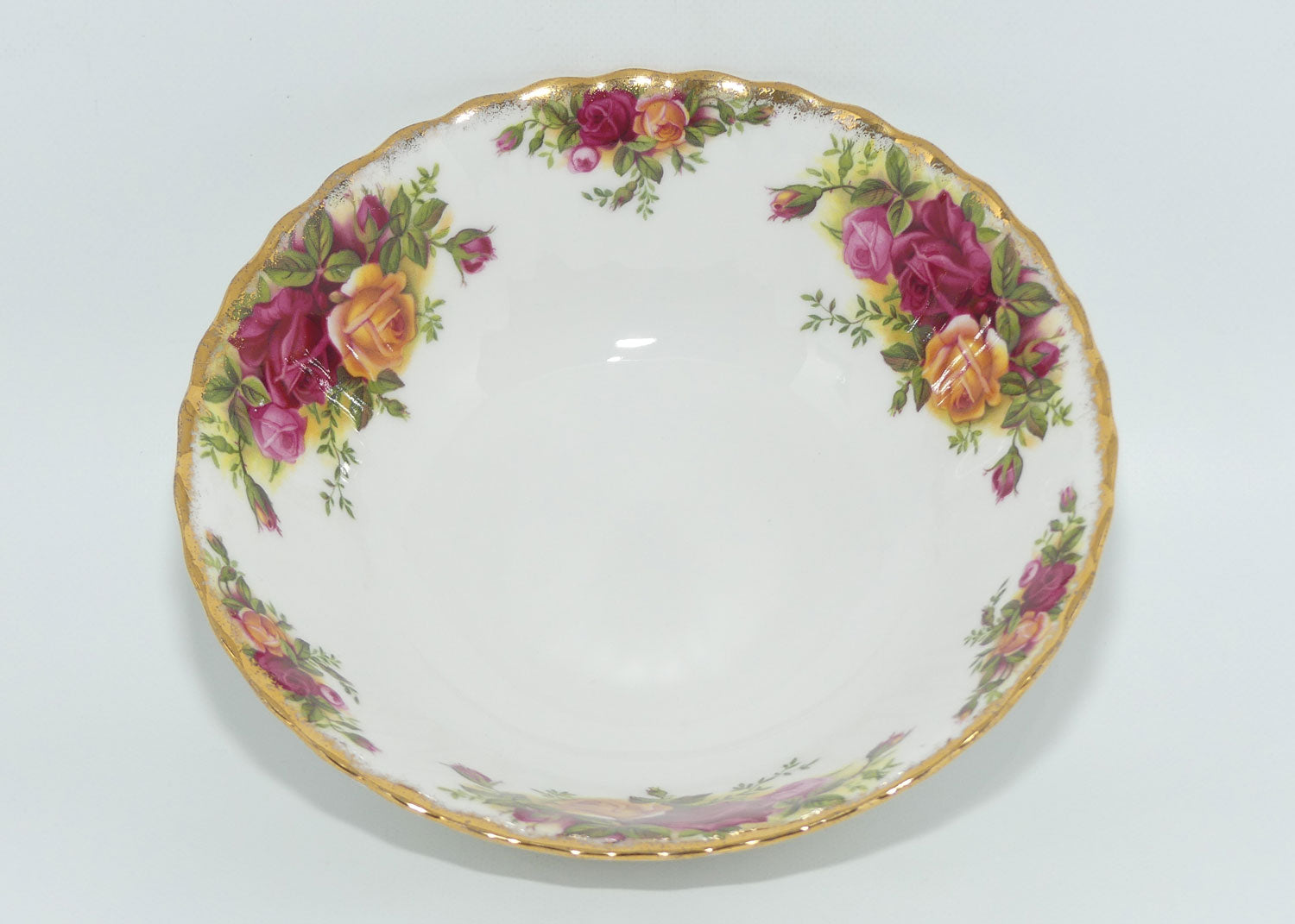 Royal Albert Bone China England Old Country Roses bowl | 15.5cm | early backstamp