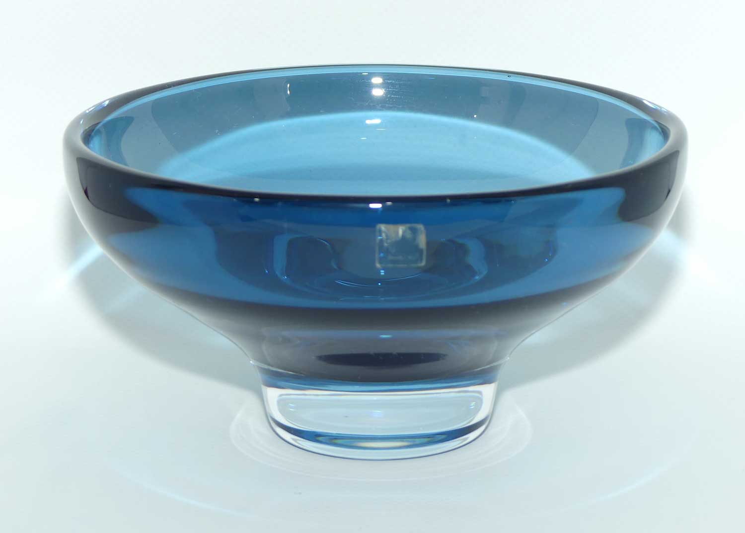 Kosta Sweden Mid Century Modern bowl by Mona Morales-Schildt | 55187