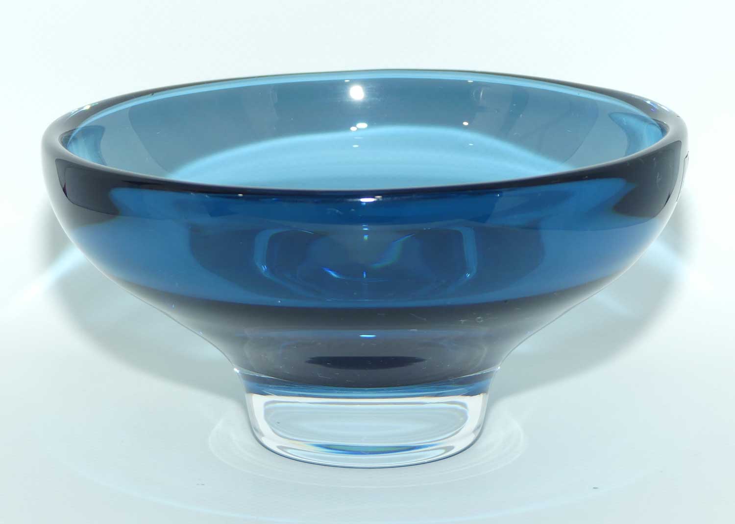 Kosta Sweden Mid Century Modern bowl by Mona Morales-Schildt | 55187