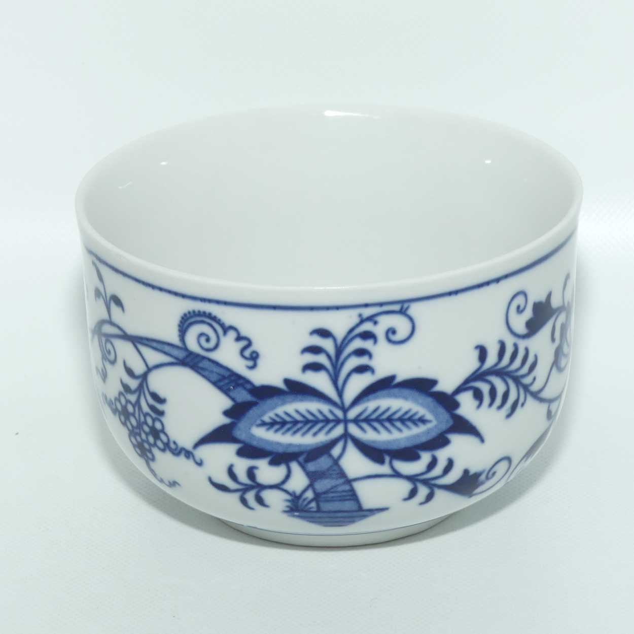 Meissen Blue Onion | Zwiebelmuster tea bowl | 10.5cm diameter