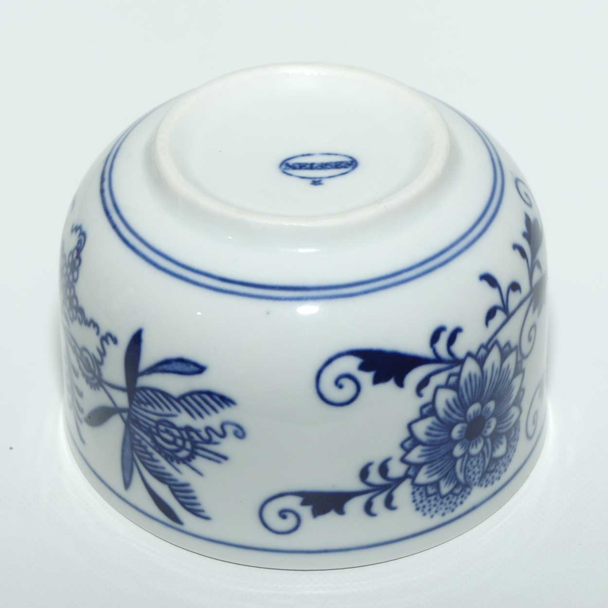 Meissen Blue Onion | Zwiebelmuster tea bowl | 10.5cm diameter