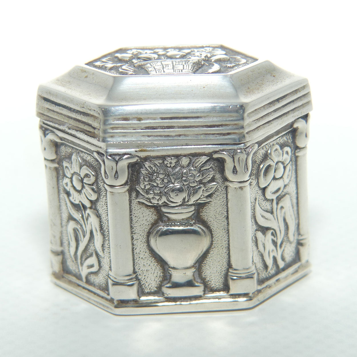 Dutch Silver .833 Hexagonal Pill Box