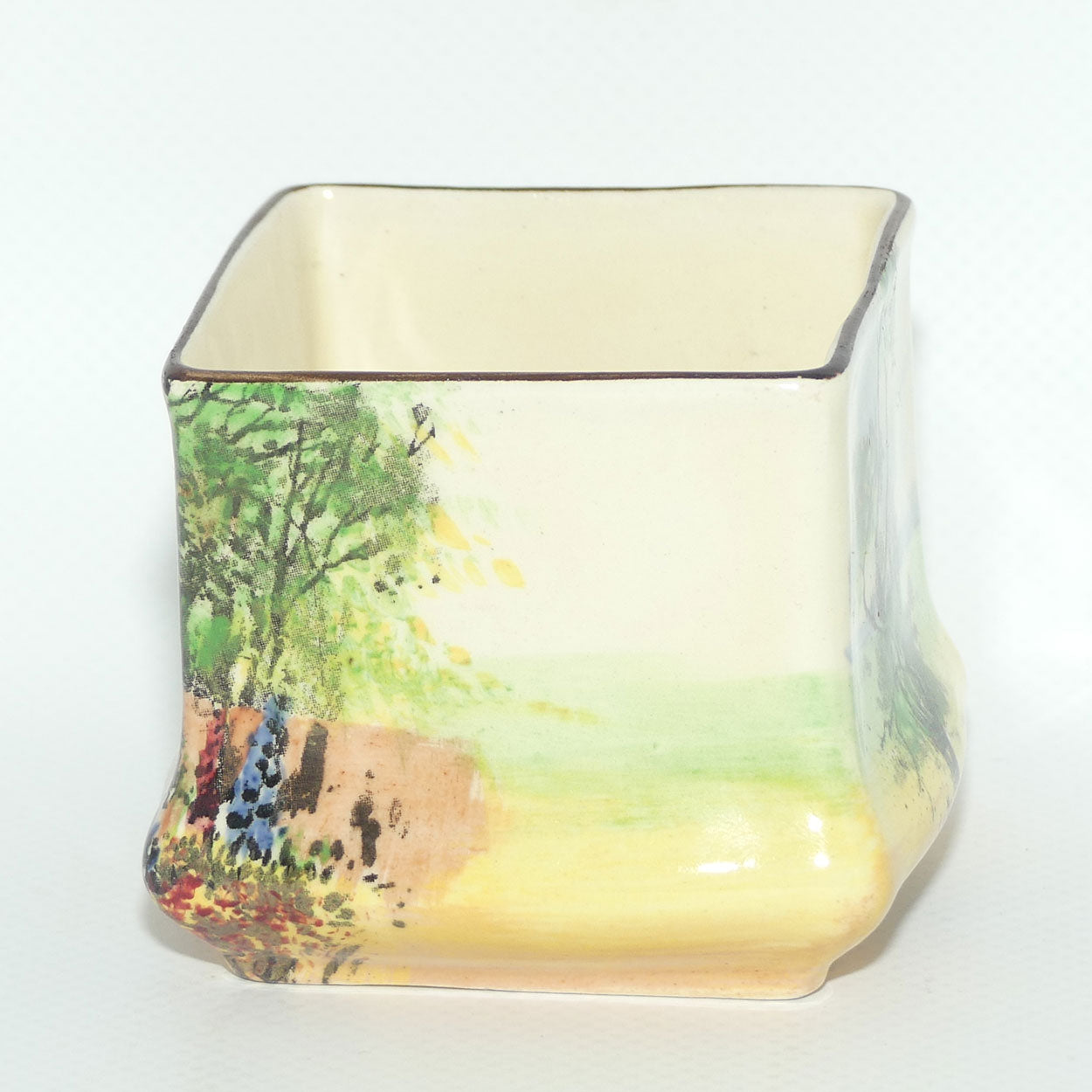 Royal Doulton Country Garden squat square vase D4932