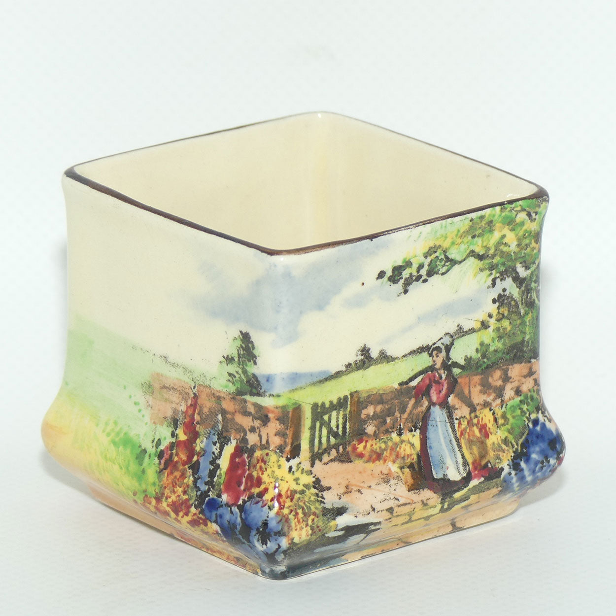 Royal Doulton Country Garden squat square vase D4932