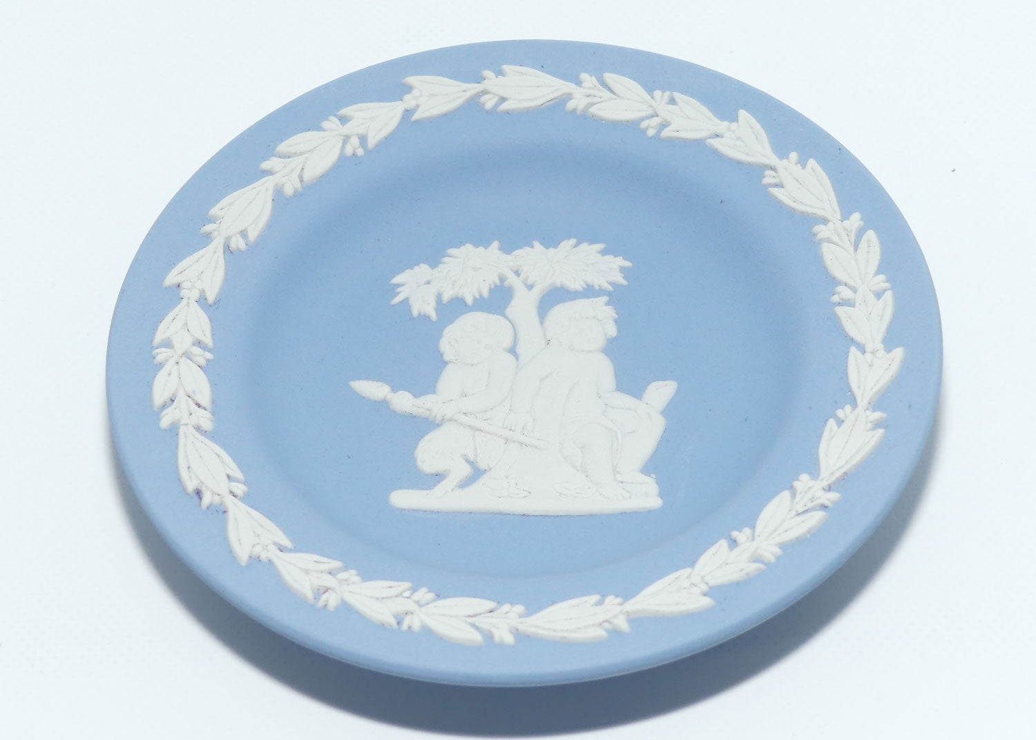 Wedgwood Jasper | Bacchanalian Boys miniature plate #5
