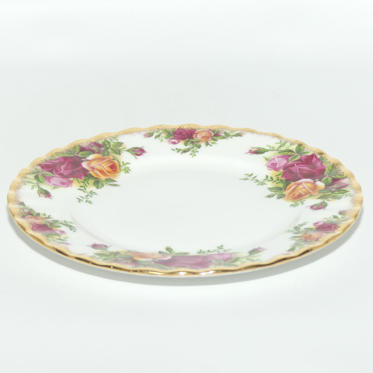 Royal Albert Bone China England Old Country Roses  Plate | 16cm diameter |© 1962 Royal Albert Ltd backstamp