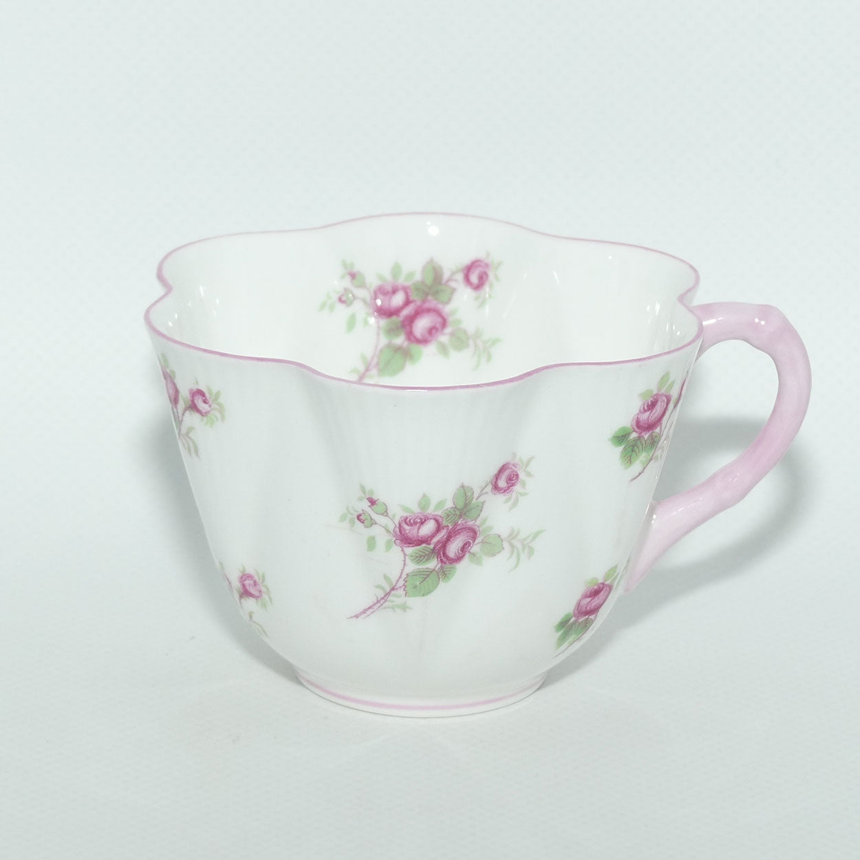 Shelley Dainty shape Bridal Rose trio | Pattern 13545