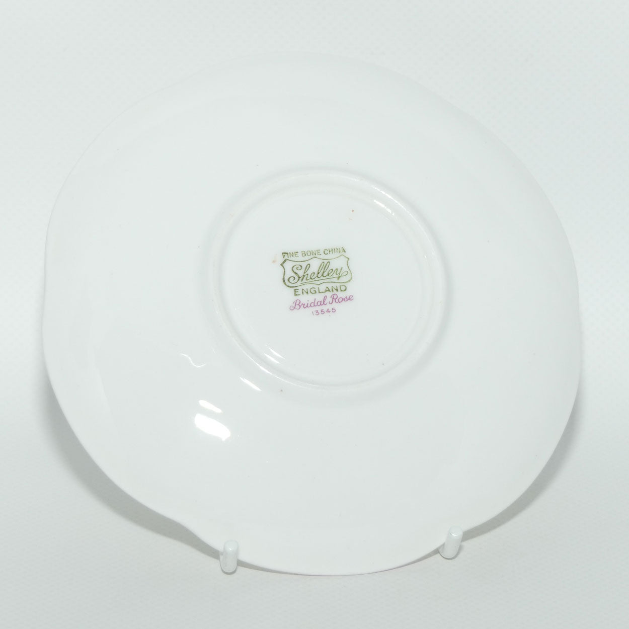 Shelley Dainty shape Bridal Rose trio | Pattern 13545