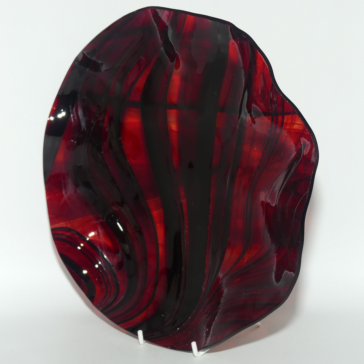 Australian Studio Art Glass | Brittania Creek Glass | Rob Knottenbelt Rouge Glass plate
