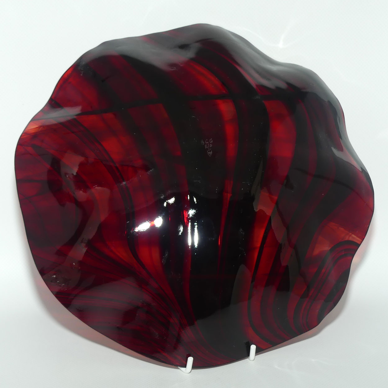 Australian Studio Art Glass | Brittania Creek Glass | Rob Knottenbelt Rouge Glass plate