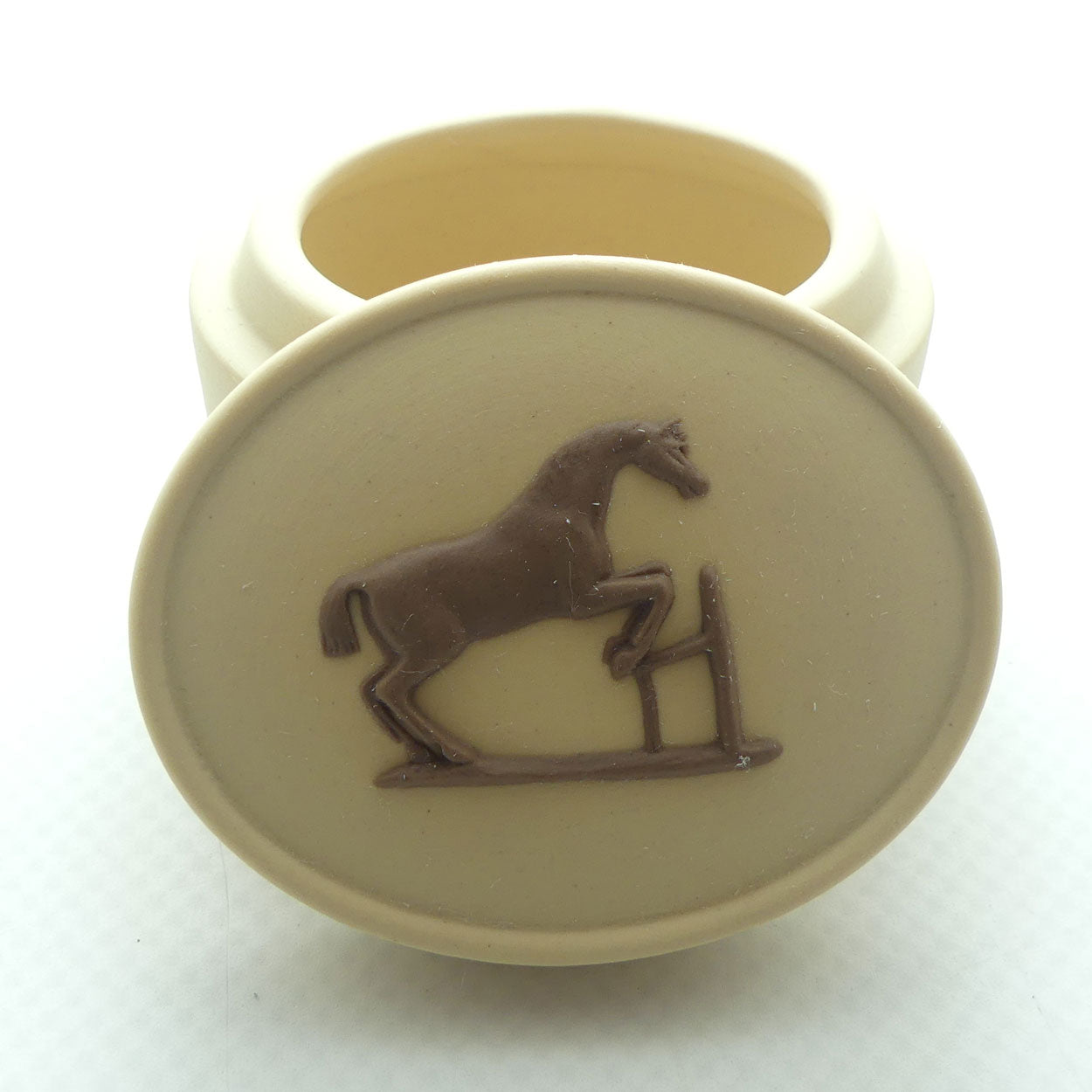Wedgwood Jasper | Brown on Cane | Stubbs Horses trinket box | #2