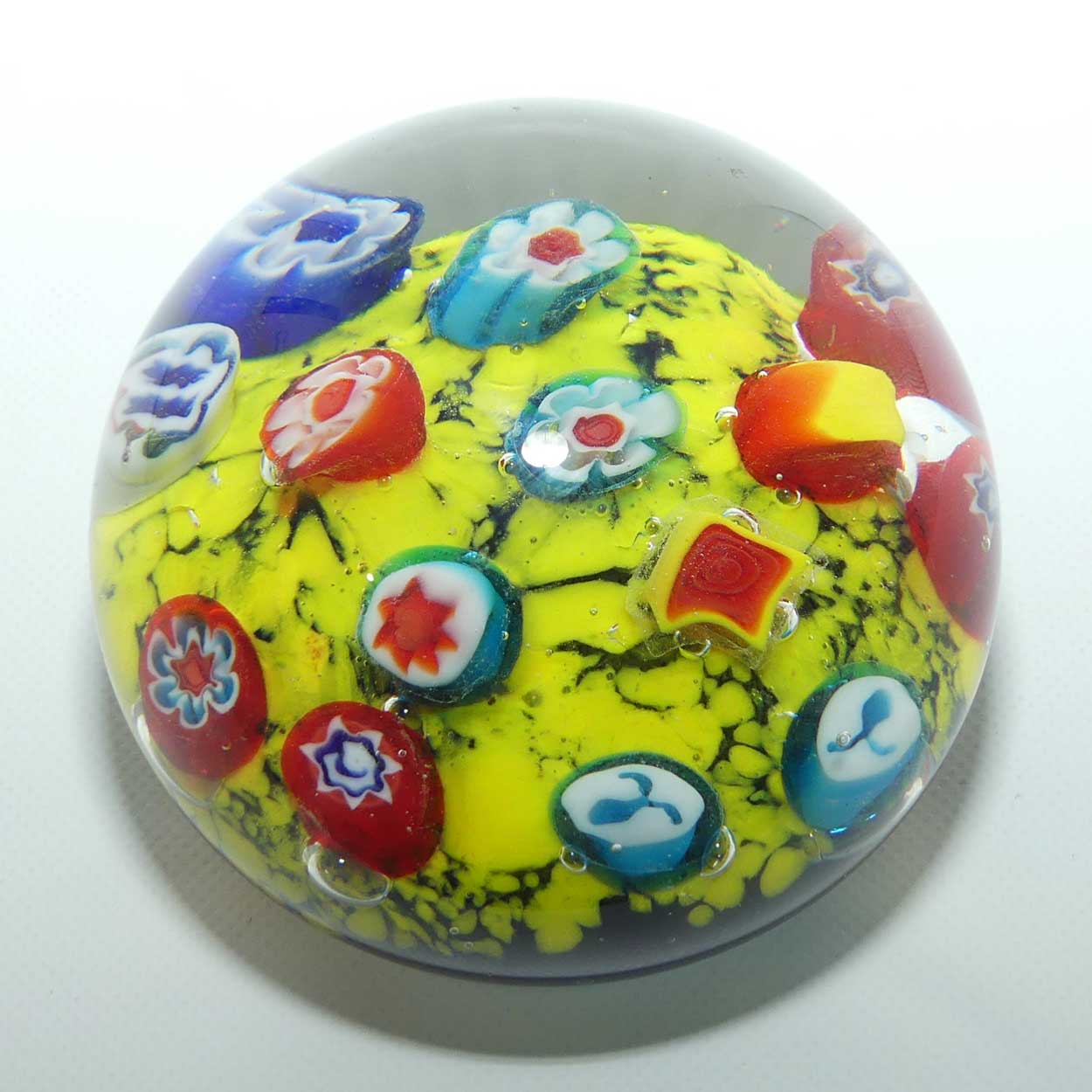 Controlled bubble with Yellow Cushion and extra large Millefiori canes paperweight
