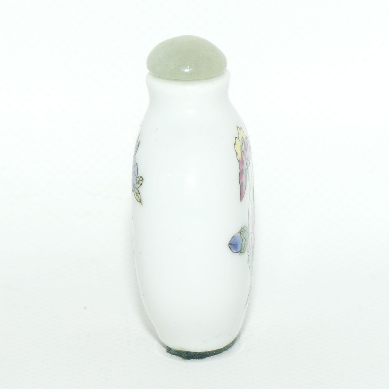 Chinese snuff bottle with greenstone stopper | Butterfly and Flower
