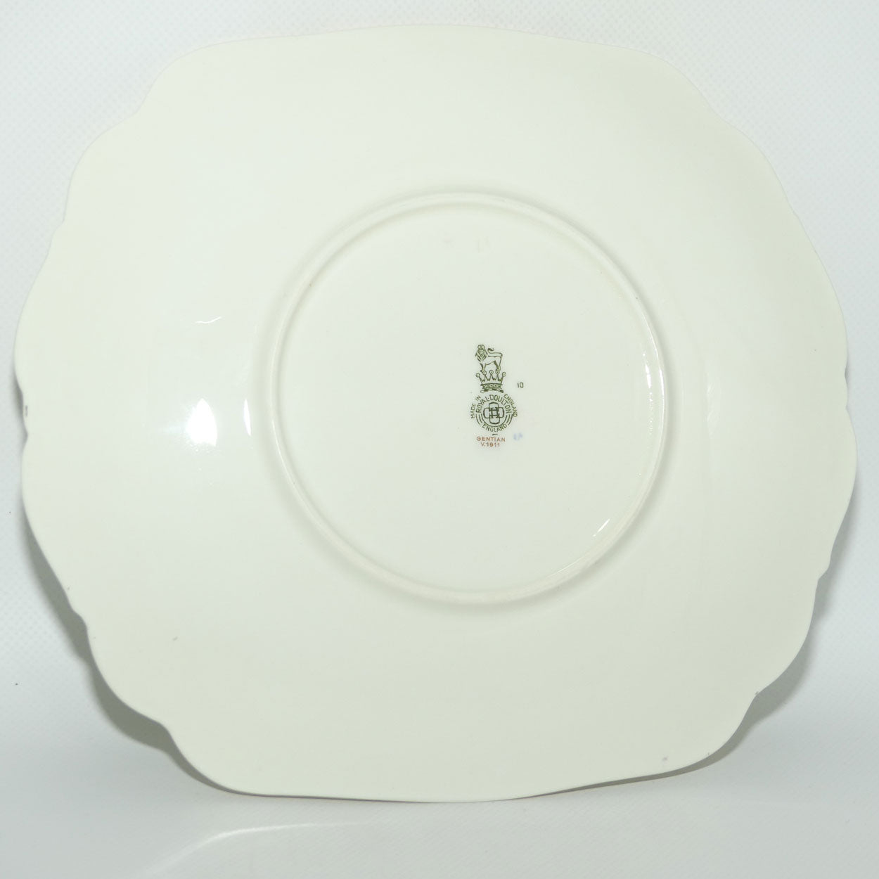 Royal Doulton Gentian pattern V1911 | cake plate