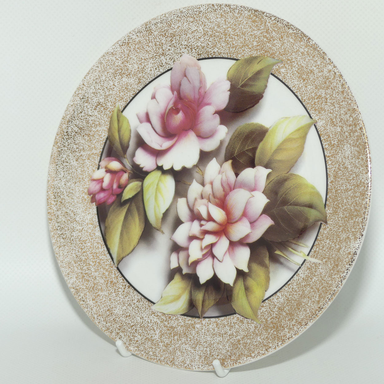 Bradex 26 R76 027.4 plate | Floral Illusions | Camellia