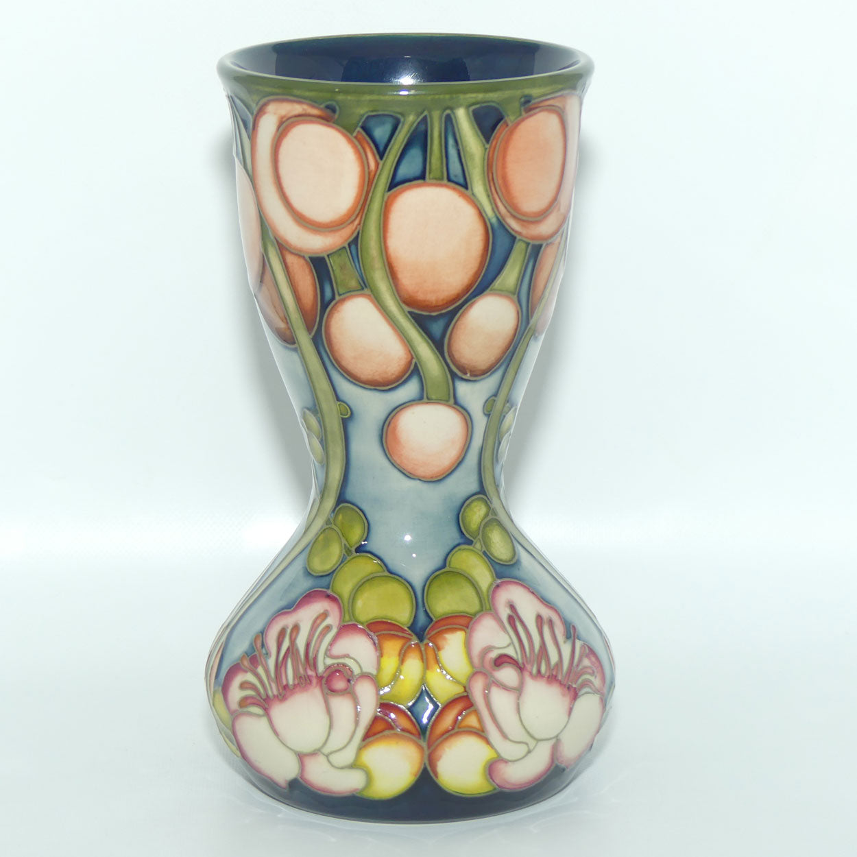 Moorcroft Cannon Ball Tree 92/7 vase