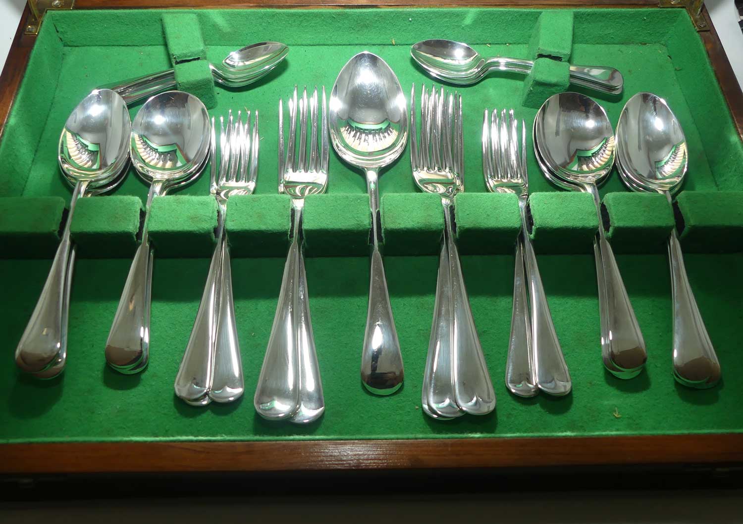 43 piece Silver plated Cutlery set with Faux Bone Handle Knives in Canteen