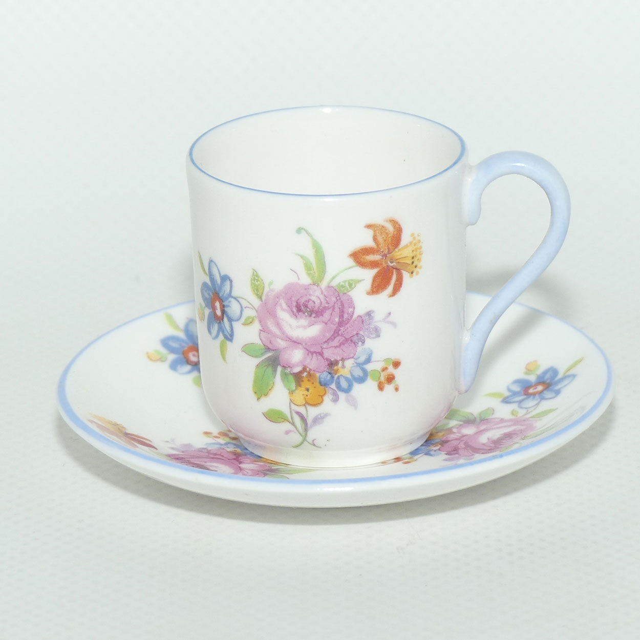 Shelley Canterbury shape miniature Universal Rose duo