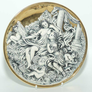 R Capodimonte Figural wall plate | 18.5cm diam