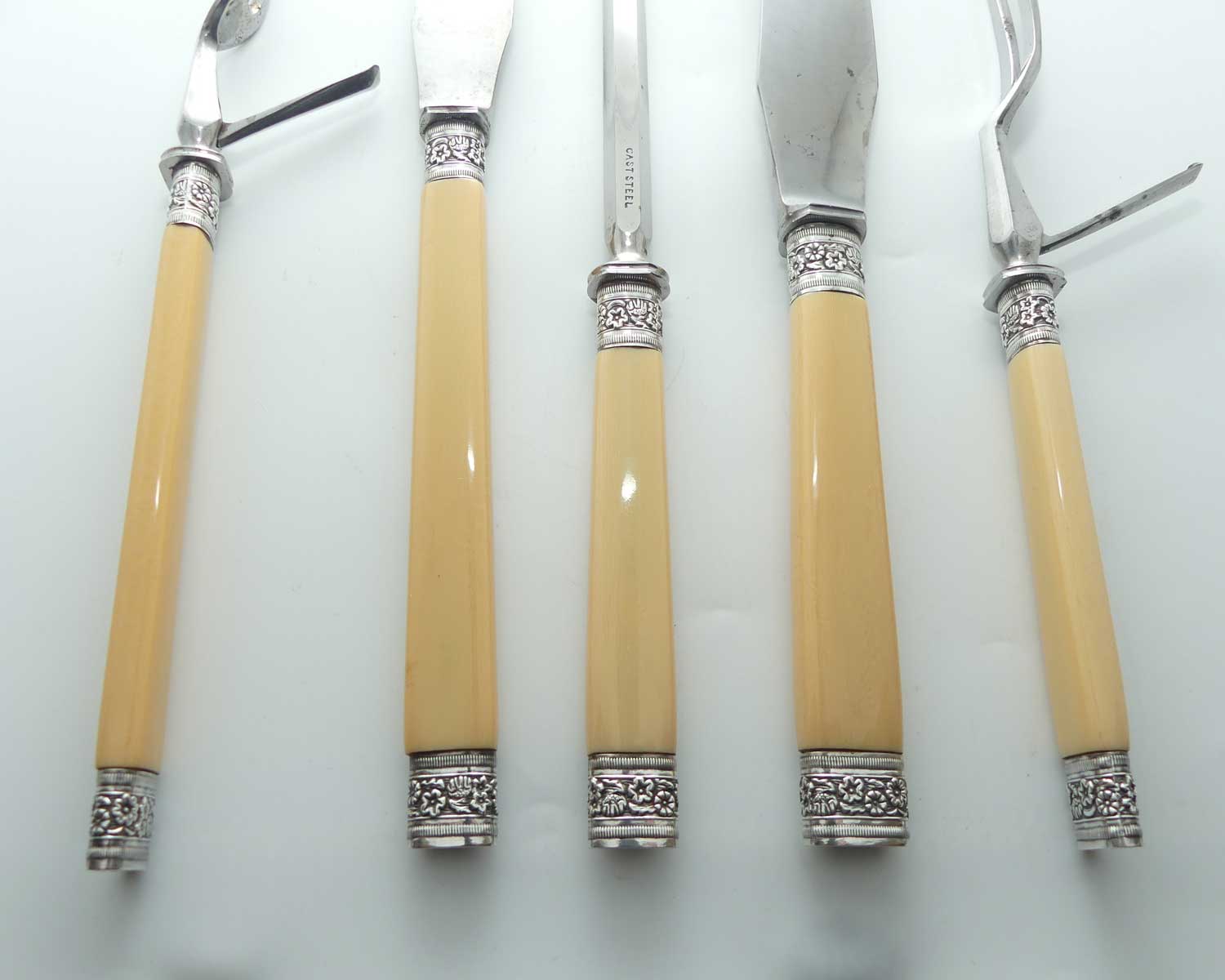 late Victorian era 5 piece boxed Bone Handle carving set | W Mammatt & Sons Sheffield