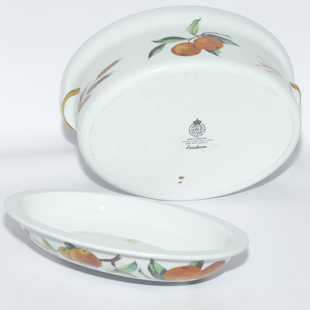 Royal Worcester Vitreous Bakeware | Evesham pattern | Gold Trim | Oval Casserole dish