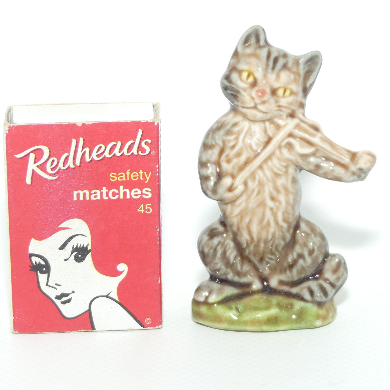 Wade Novelty figure | Wade Whimsy | Cat and the Fiddle