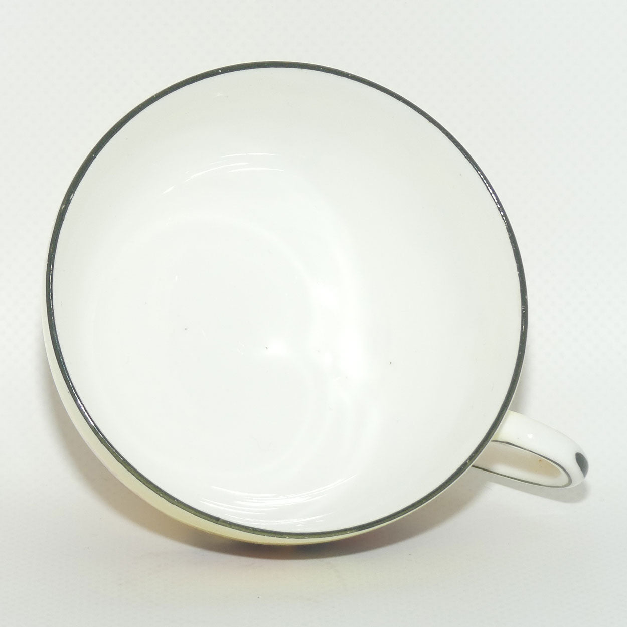 Royal Doulton Coaching Days Cecil shape trio E3804 | Round Plate; #7