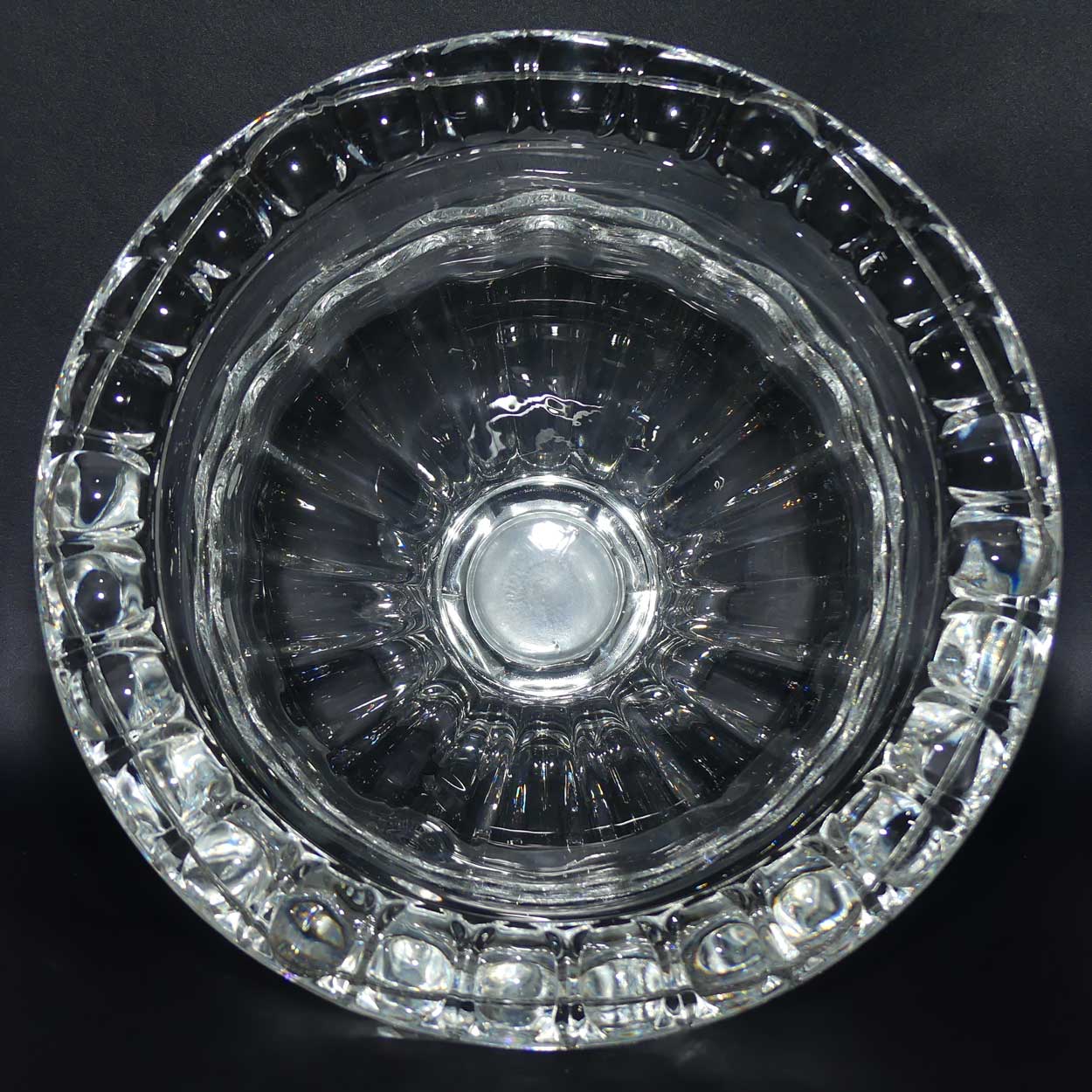 Large Grecian style compote urn | Gadrooned body