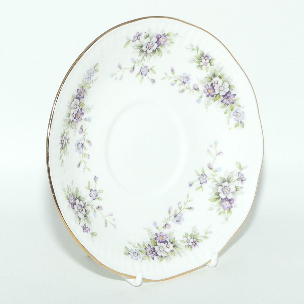 Elizabethan Bone China | Chantilly pattern trio