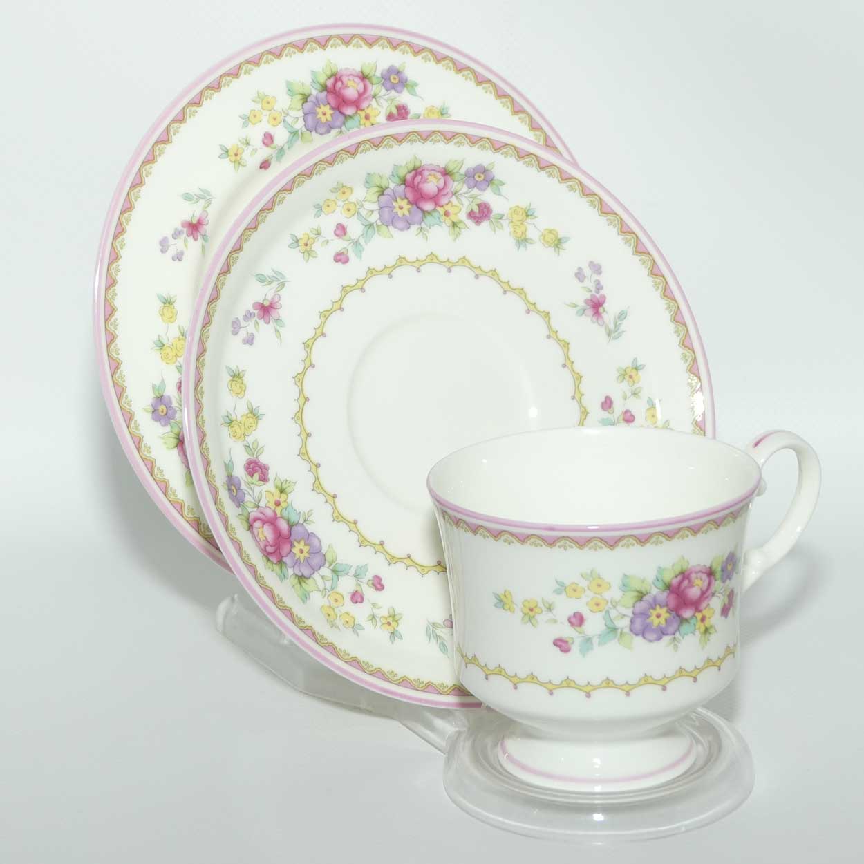 Mikasa Bone China trio | Cheshire pattern A6-004