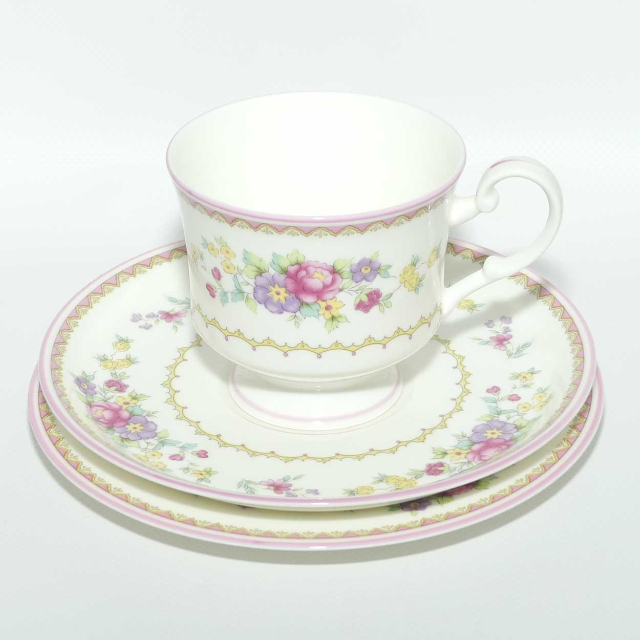 Mikasa Bone China trio | Cheshire pattern A6-004