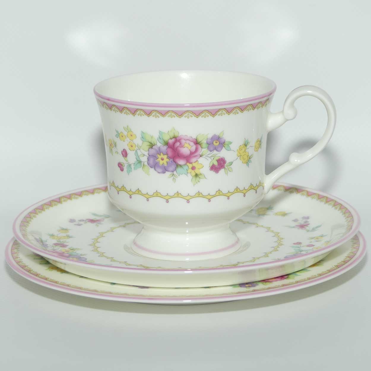 Mikasa Bone China trio | Cheshire pattern A6-004