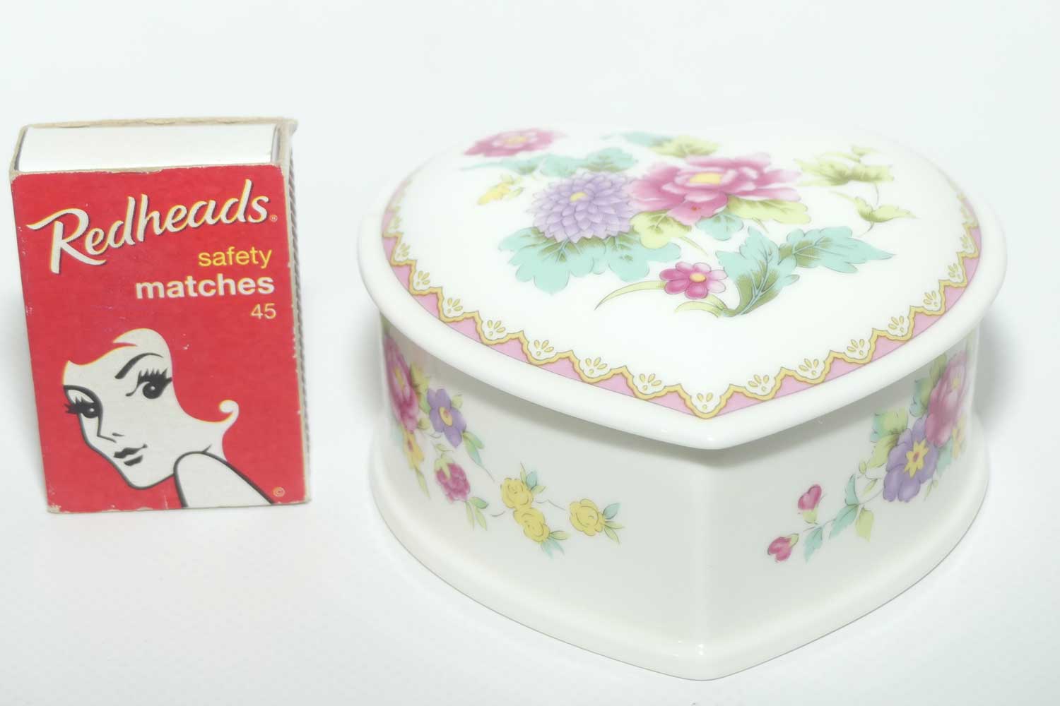 Mikasa Bone China heart shape trinket box | Cheshire pattern A6-004