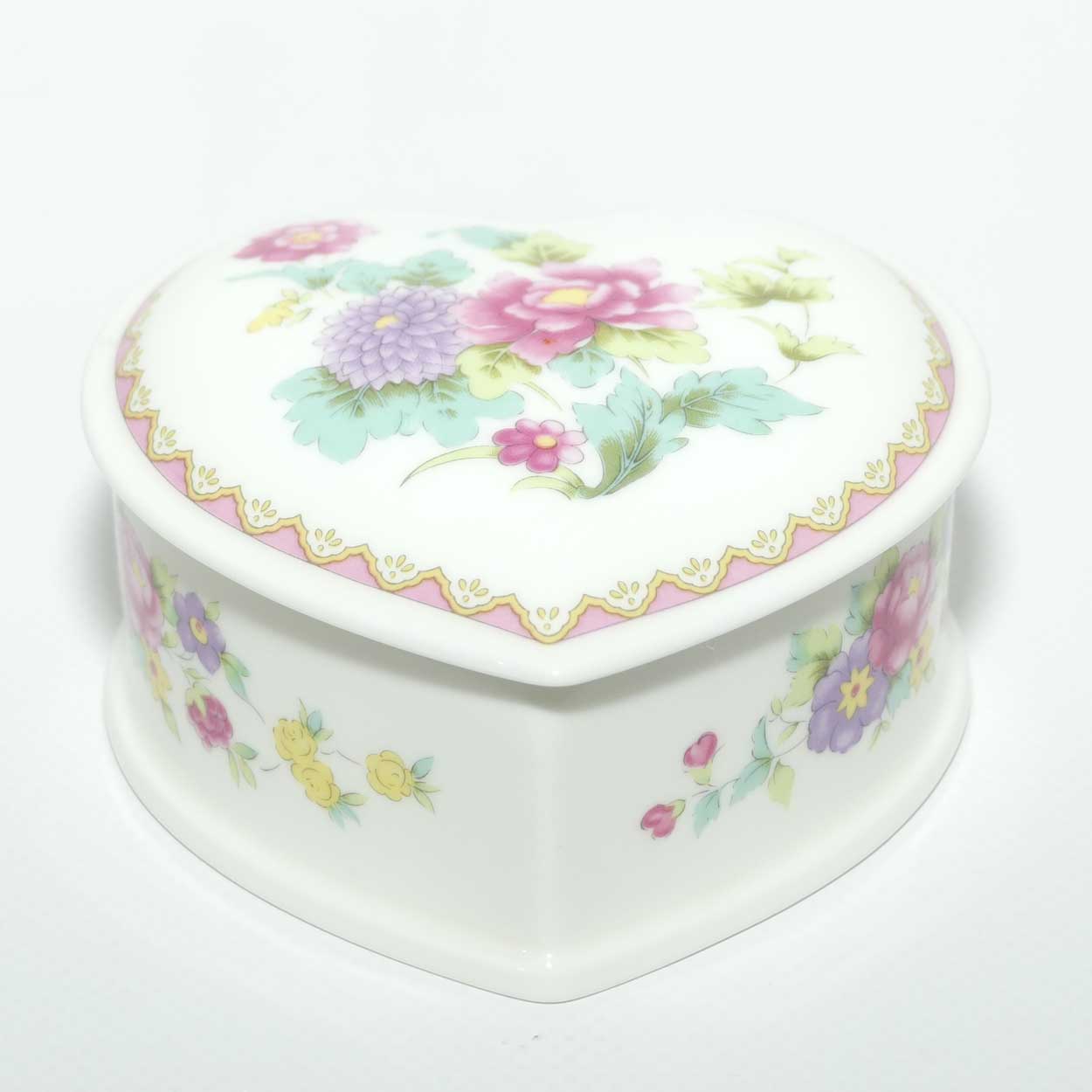 Mikasa Bone China heart shape trinket box | Cheshire pattern A6-004
