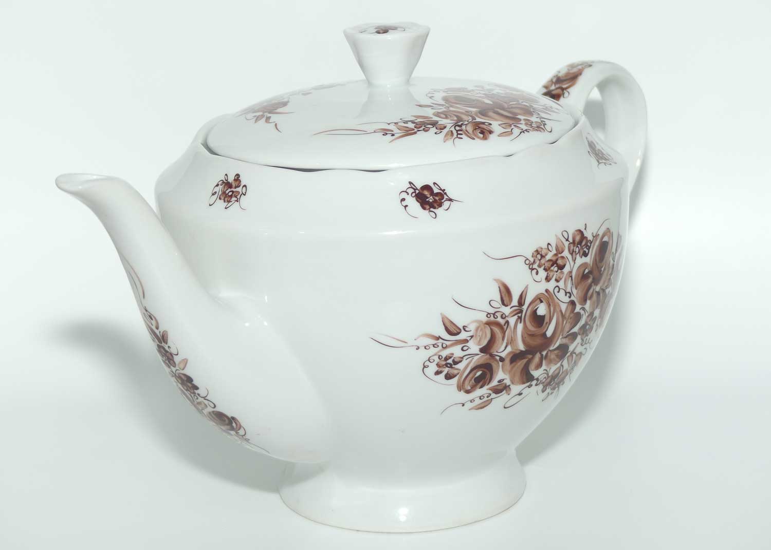 Chielow Poland hand painted tea pot signed Ewie Tomek