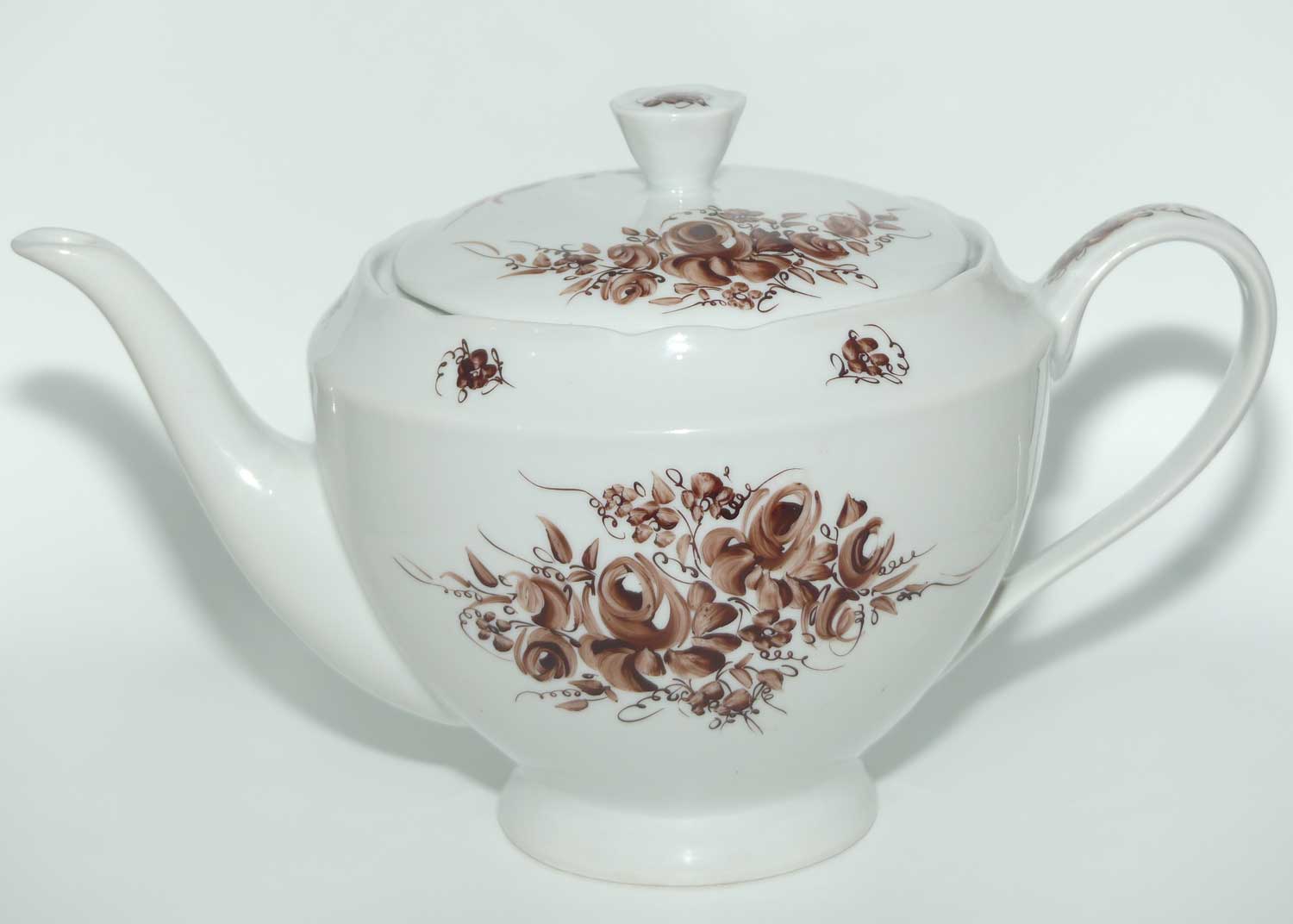 Chielow Poland hand painted tea pot signed Ewie Tomek