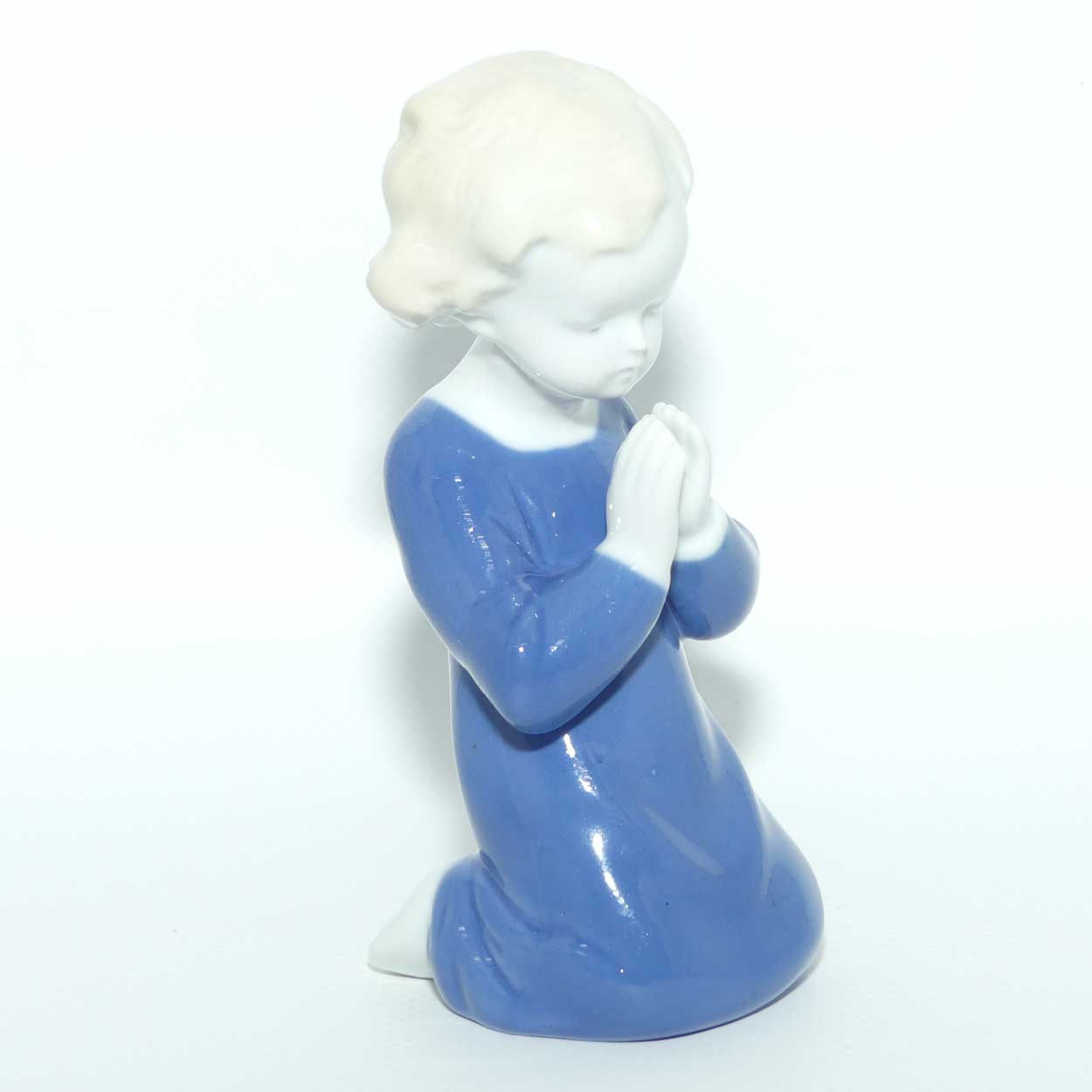 Kunstporzellan Ilmenau Germany figure of child praying