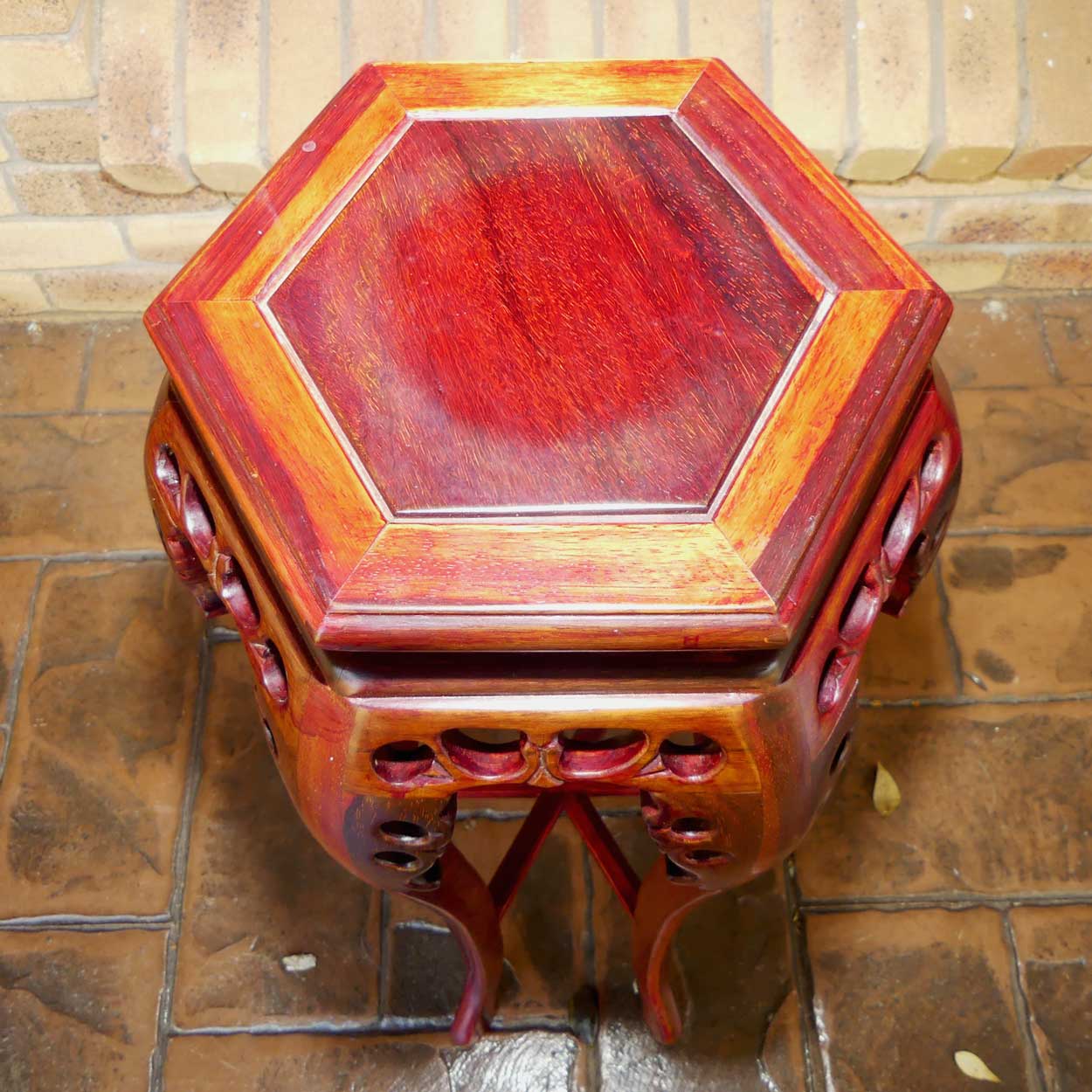 Oriental hexagonal shape 6 legged planter pedastal
