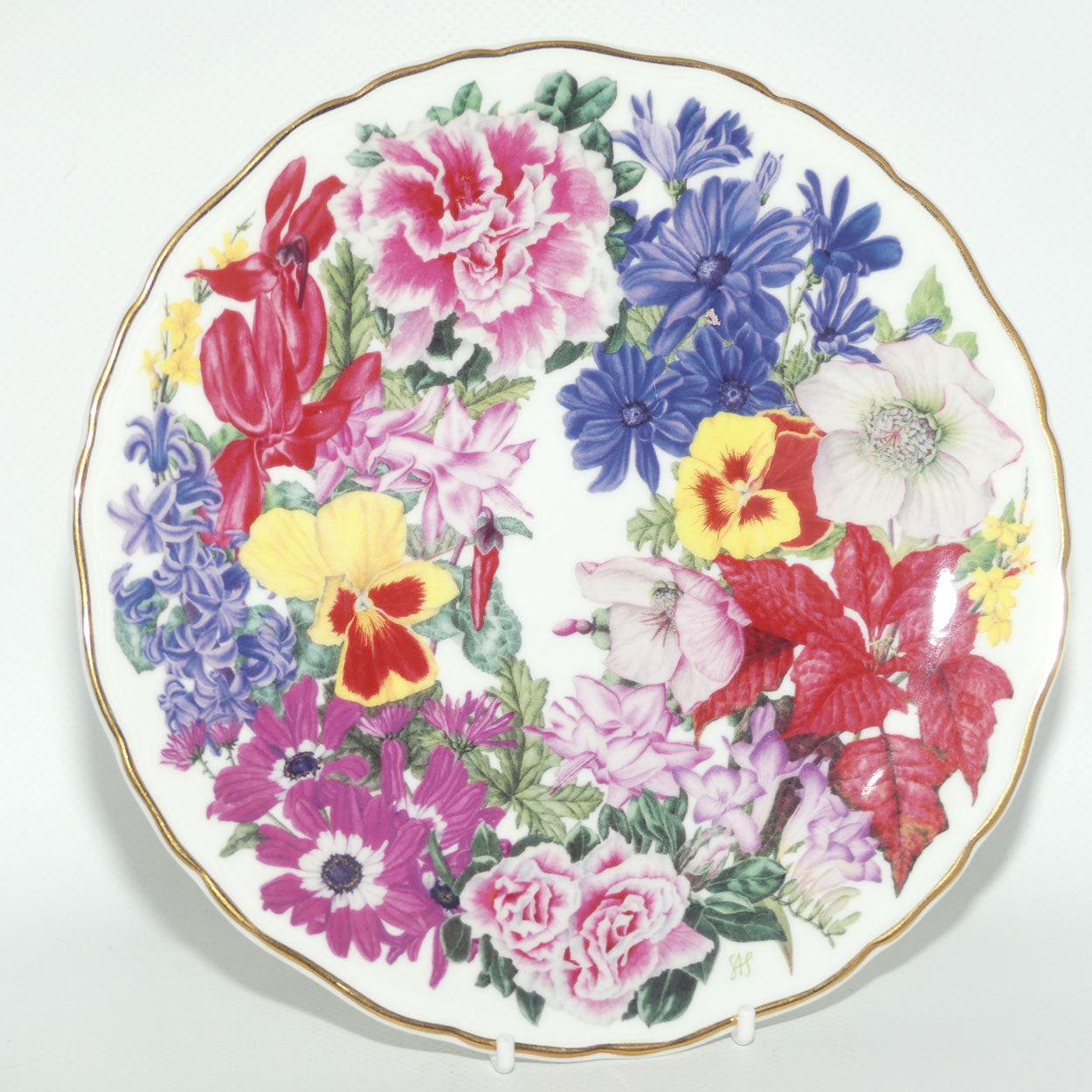 Royal Albert England | A Bouquet for the Queen Mother plate #8 | Christmas Bouquet