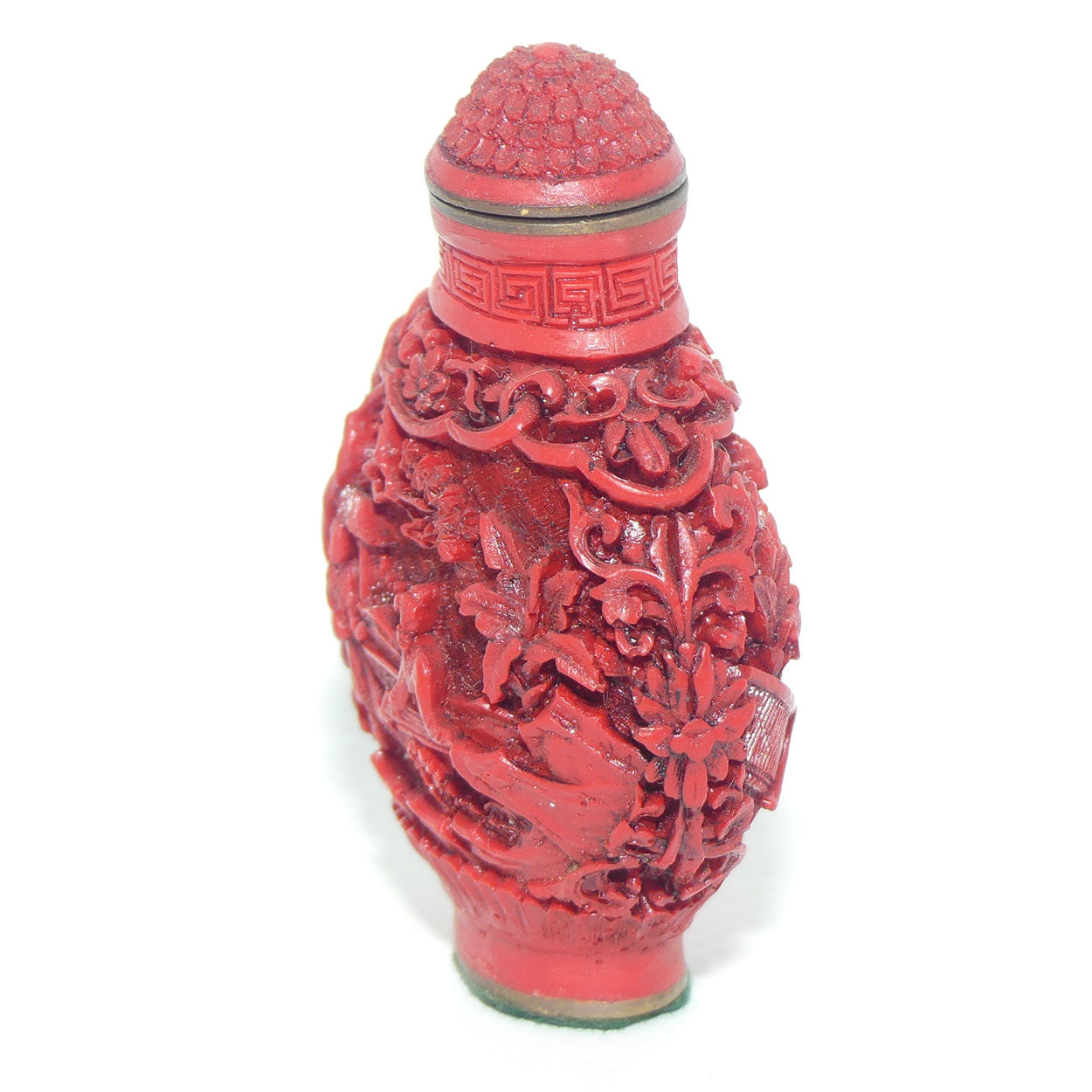 Chinese Cinnabar round shape snuff bottle | House on the Lake scene