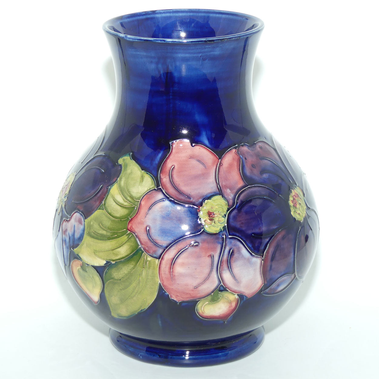 Walter Moorcroft Clematis (Blue) 869/9 vase