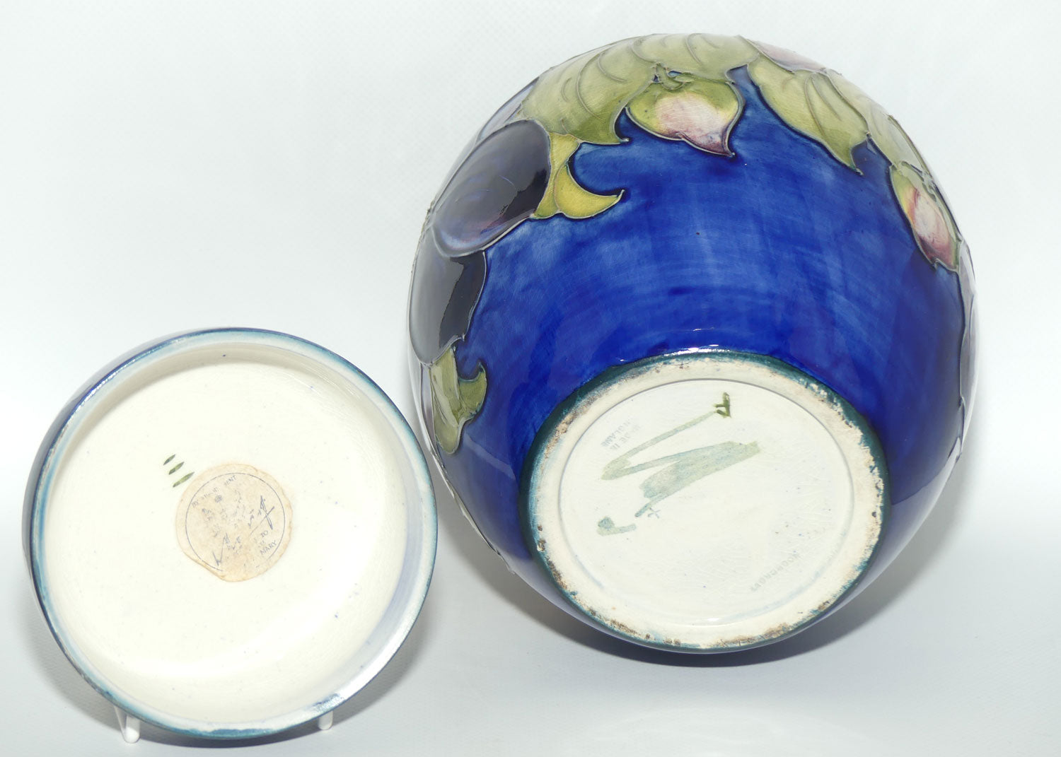 Walter Moorcroft Clematis | Blue large size lidded ginger jar | 20.5cm tall