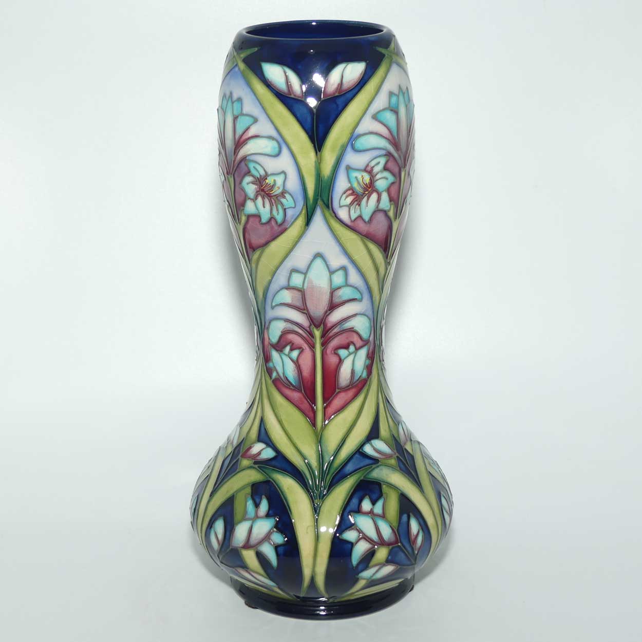 Moorcroft Cleopatra 92/11 vase