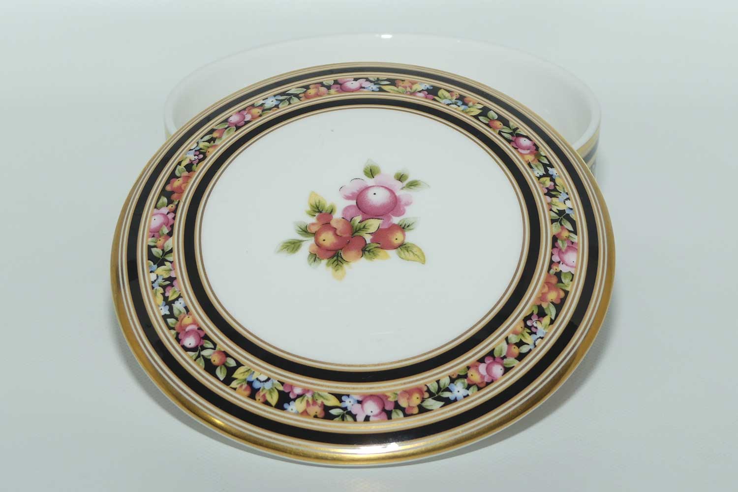 Wedgwood Clio pattern powder bowl | 13cm diam