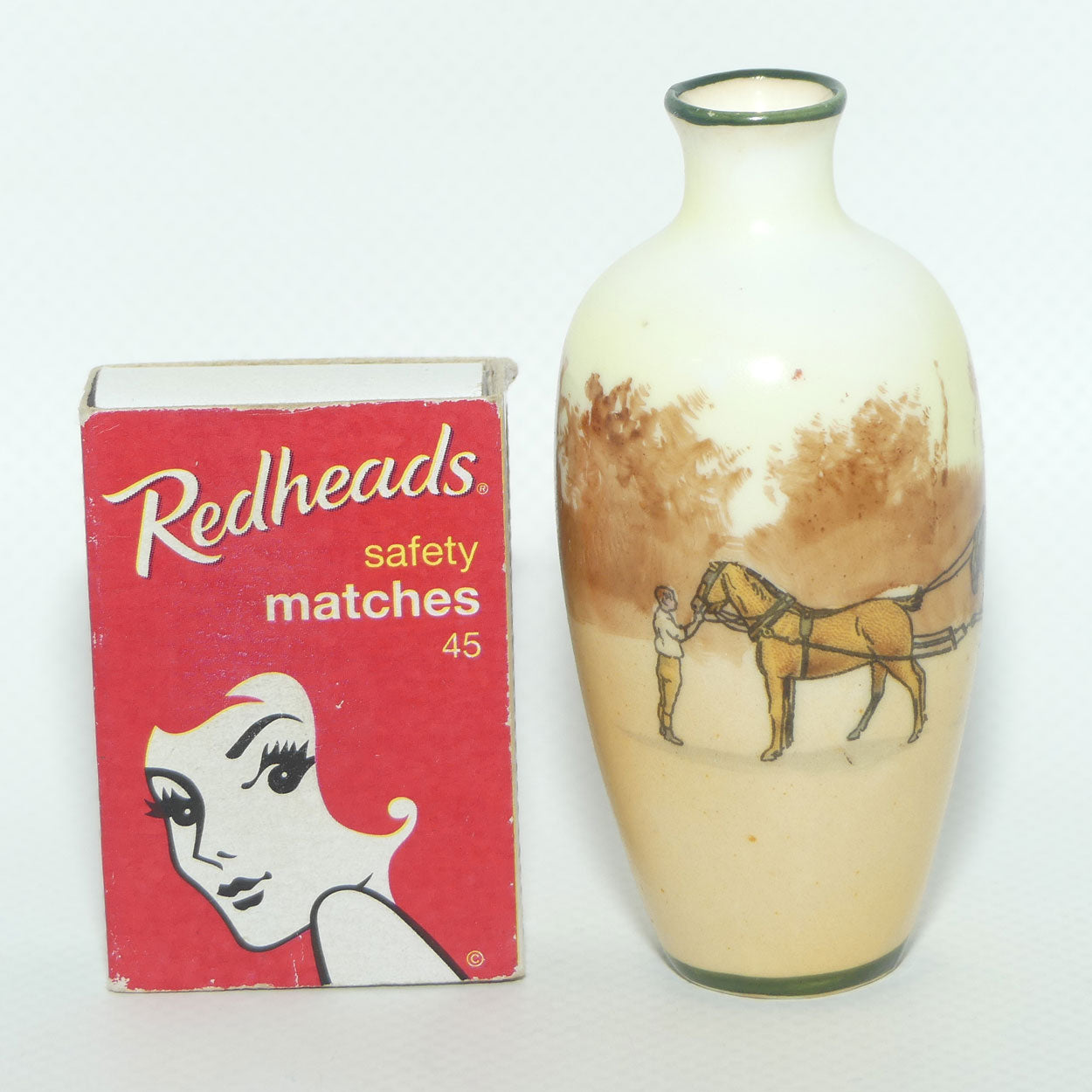 Royal Doulton Coaching Days miniature vase E3804 | Narrow Neck | Youth Holding Horses