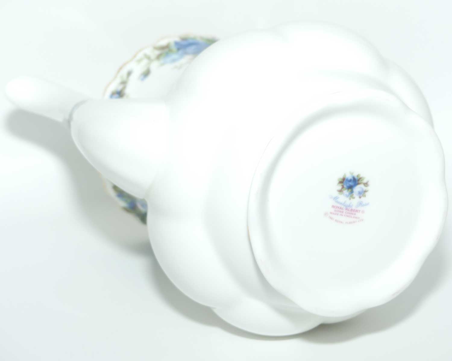 Royal Albert Bone China England Moonlight coffee pot | LARGE | © 1987 Royal Albert Ltd backstamp | 1250ml