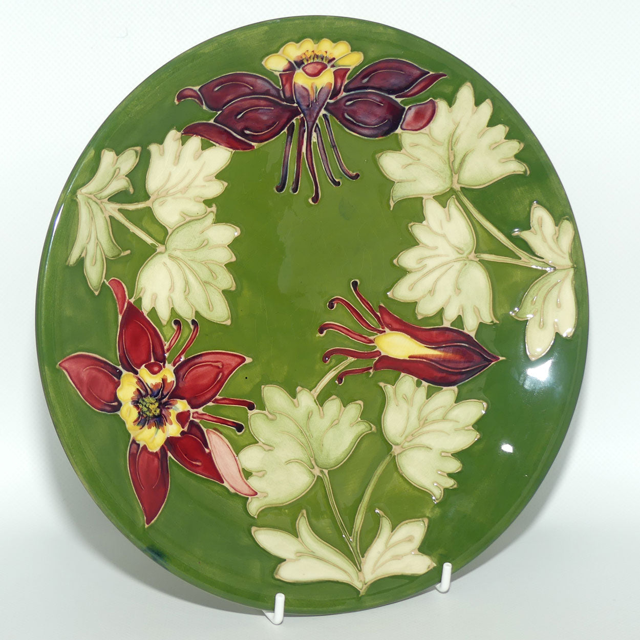 Walter Moorcroft Columbine 783/10 plate | Green ground