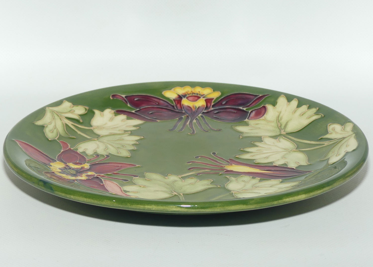 Walter Moorcroft Columbine 783/10 plate | Green ground
