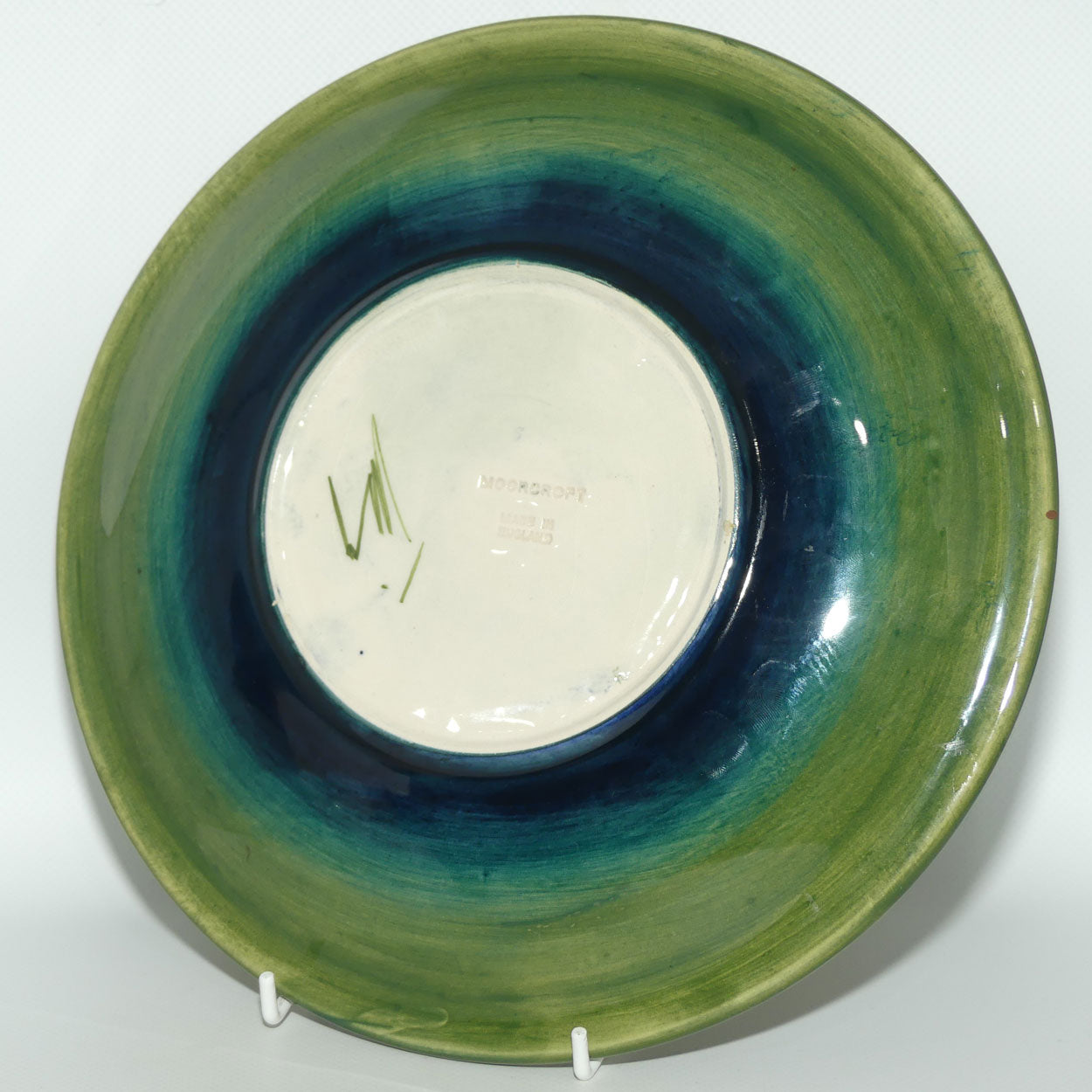Walter Moorcroft Columbine 783/10 plate | Green ground