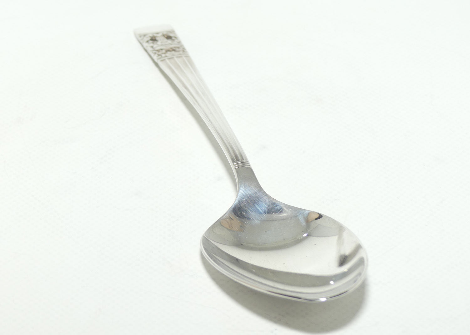 Oneida Community Plate serving spoon | HAMPTON COURT pattern | 21.3cm long
